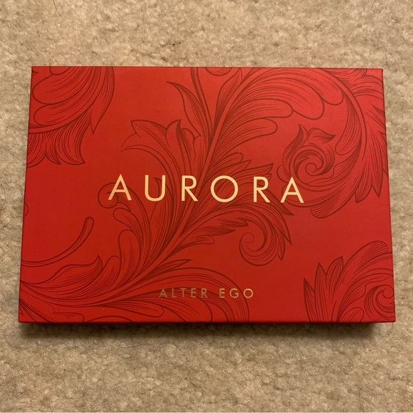 NWOT Alter Ego Aurora Eyeshadow Palette - Picture 1 of 5